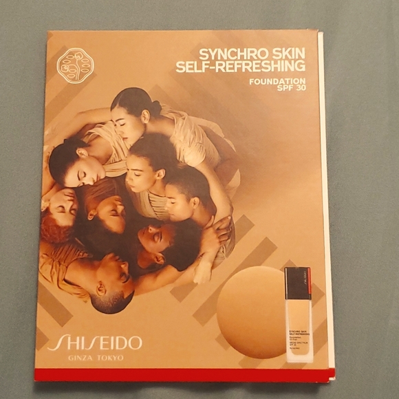 Shiseido Synchro Skin Self-Refreshing Foundation sample card - Picture 1 of 4